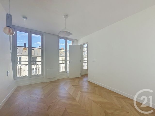 Appartement T3 à vendre - 3 pièces - 58.76 m2 - VERSAILLES - 78 - ILE-DE-FRANCE - Century 21 Fels Immobilier