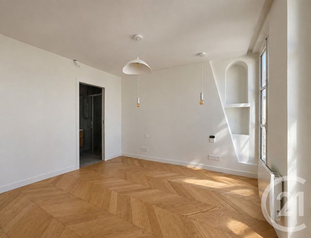 Appartement T3 à vendre - 3 pièces - 58.76 m2 - VERSAILLES - 78 - ILE-DE-FRANCE - Century 21 Fels Immobilier