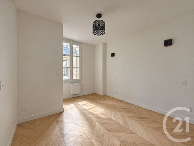 Appartement T3 à vendre - 3 pièces - 58.76 m2 - VERSAILLES - 78 - ILE-DE-FRANCE - Century 21 Fels Immobilier