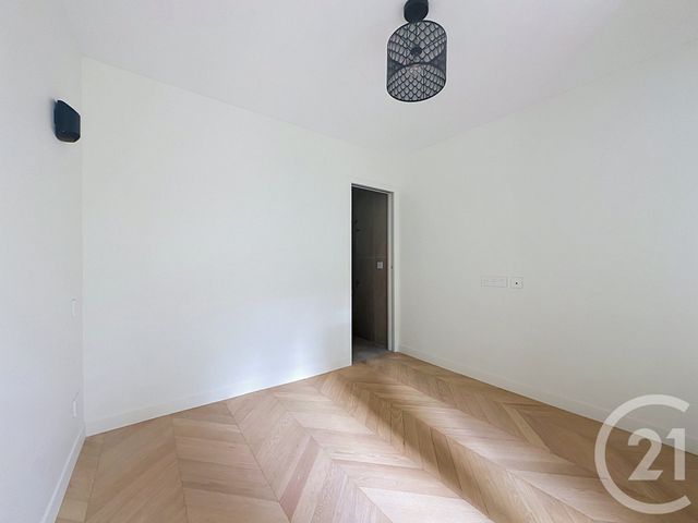 Appartement T3 à vendre - 3 pièces - 58.76 m2 - VERSAILLES - 78 - ILE-DE-FRANCE - Century 21 Fels Immobilier