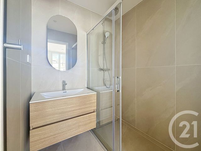 Appartement T3 à vendre - 3 pièces - 58.76 m2 - VERSAILLES - 78 - ILE-DE-FRANCE - Century 21 Fels Immobilier