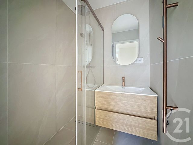 Appartement T3 à vendre - 3 pièces - 58.76 m2 - VERSAILLES - 78 - ILE-DE-FRANCE - Century 21 Fels Immobilier