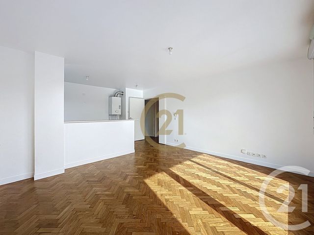 Afficher la photo en grand Appartement T3 à vendre - 3 pièces - 64.24 m2 - VERSAILLES - 78 - ILE-DE-FRANCE - Century 21 Fels Immobilier