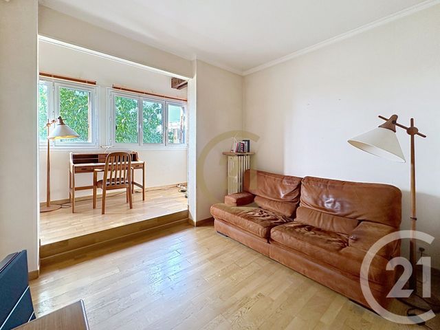 Afficher la photo en grand maison à vendre - 5 pièces - 130.41 m2 - VERSAILLES - 78 - ILE-DE-FRANCE - Century 21 Fels Immobilier