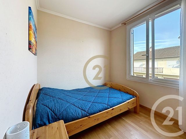 Afficher la photo en grand maison à vendre - 5 pièces - 130.41 m2 - VERSAILLES - 78 - ILE-DE-FRANCE - Century 21 Fels Immobilier