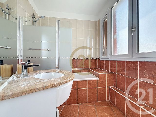 Appartement F2 à vendre - 2 pièces - 44.85 m2 - VERSAILLES - 78 - ILE-DE-FRANCE - Century 21 Fels Immobilier