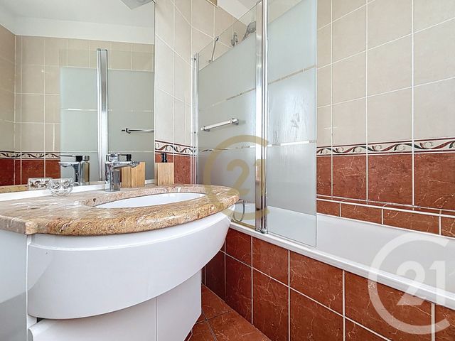 Appartement F2 à vendre - 2 pièces - 44.85 m2 - VERSAILLES - 78 - ILE-DE-FRANCE - Century 21 Fels Immobilier