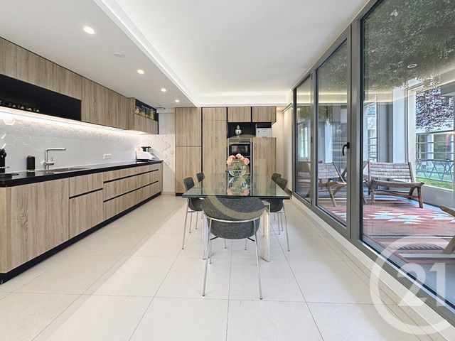 Appartement F5 à vendre - 5 pièces - 87.82 m2 - VERSAILLES - 78 - ILE-DE-FRANCE - Century 21 Fels Immobilier