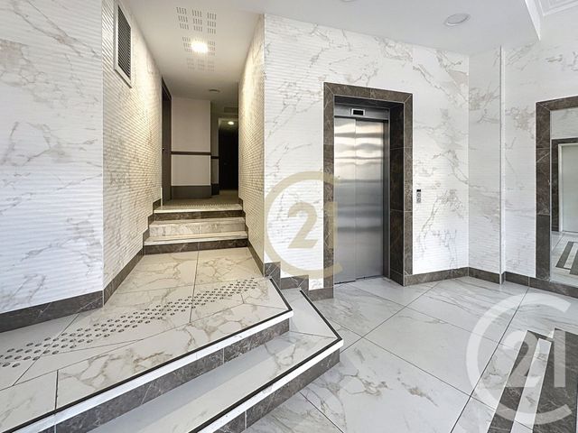 Appartement F5 à vendre - 5 pièces - 87.82 m2 - VERSAILLES - 78 - ILE-DE-FRANCE - Century 21 Fels Immobilier