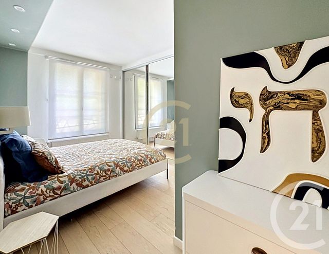 Appartement F5 à vendre - 5 pièces - 87.82 m2 - VERSAILLES - 78 - ILE-DE-FRANCE - Century 21 Fels Immobilier