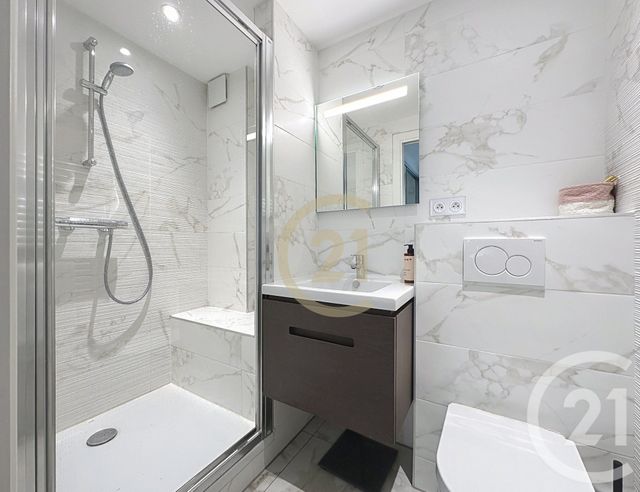 Appartement F5 à vendre - 5 pièces - 87.82 m2 - VERSAILLES - 78 - ILE-DE-FRANCE - Century 21 Fels Immobilier