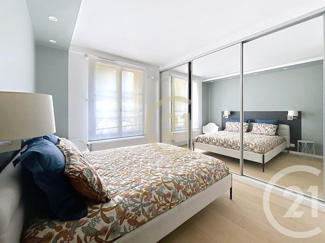 Appartement F5 à vendre - 5 pièces - 87.82 m2 - VERSAILLES - 78 - ILE-DE-FRANCE - Century 21 Fels Immobilier