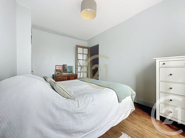 Appartement T4 à vendre - 4 pièces - 90.11 m2 - VERSAILLES - 78 - ILE-DE-FRANCE - Century 21 Fels Immobilier