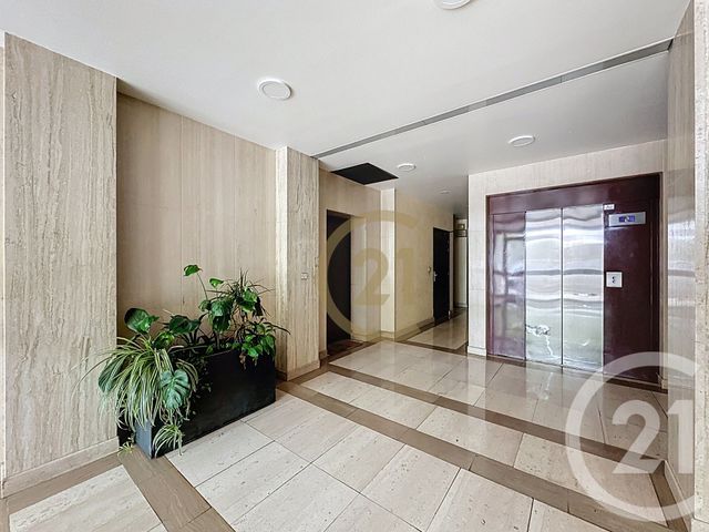 Appartement T3 à vendre - 4 pièces - 101.32 m2 - VERSAILLES - 78 - ILE-DE-FRANCE - Century 21 Fels Immobilier