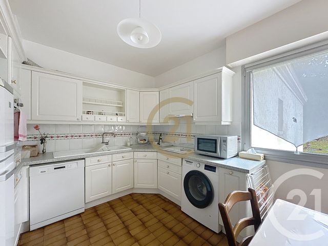 Appartement T3 à vendre - 3 pièces - 87.39 m2 - VERSAILLES - 78 - ILE-DE-FRANCE - Century 21 Fels Immobilier