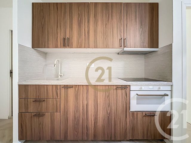 Appartement T1 à vendre - 2 pièces - 33.0 m2 - VERSAILLES - 78 - ILE-DE-FRANCE - Century 21 Fels Immobilier