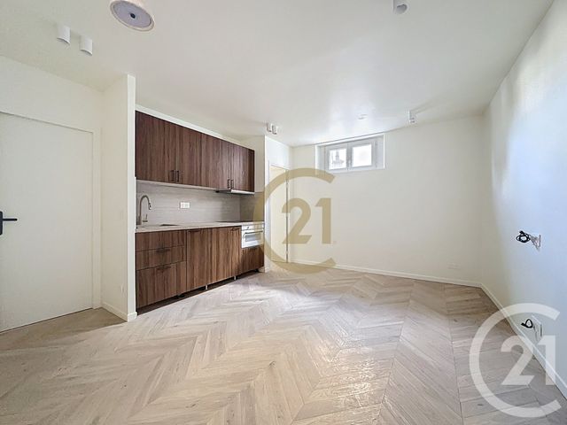 Appartement T1 à vendre - 2 pièces - 33.0 m2 - VERSAILLES - 78 - ILE-DE-FRANCE - Century 21 Fels Immobilier