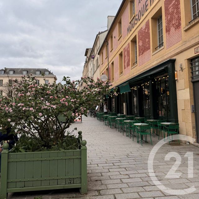 Appartement F4 à vendre - 4 pièces - 83.03 m2 - VERSAILLES - 78 - ILE-DE-FRANCE - Century 21 Fels Immobilier