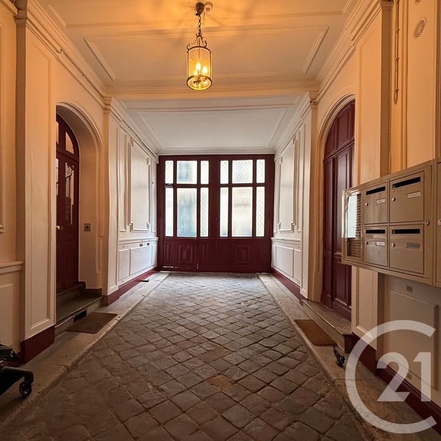 Appartement F4 à vendre - 4 pièces - 83.03 m2 - VERSAILLES - 78 - ILE-DE-FRANCE - Century 21 Fels Immobilier