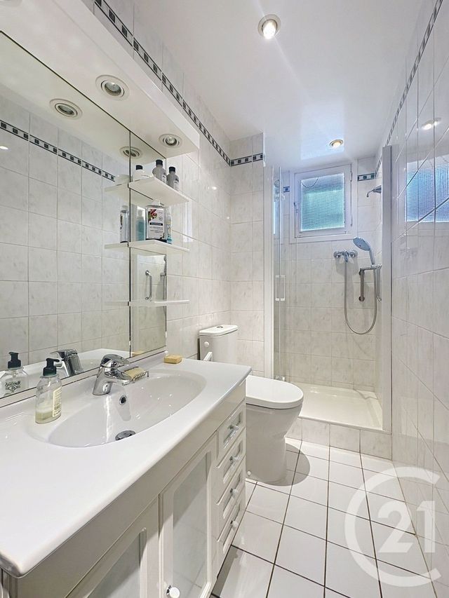 Appartement F4 à vendre - 4 pièces - 83.03 m2 - VERSAILLES - 78 - ILE-DE-FRANCE - Century 21 Fels Immobilier