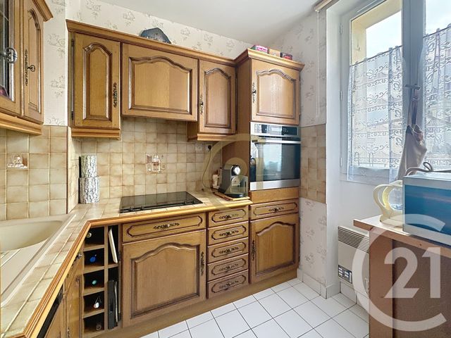 Appartement F2 à vendre - 2 pièces - 37.4 m2 - VERSAILLES - 78 - ILE-DE-FRANCE - Century 21 Fels Immobilier