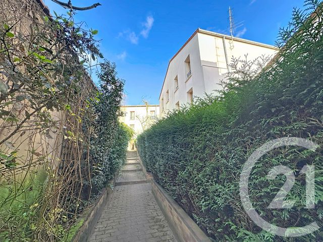 Appartement F2 à vendre - 2 pièces - 37.4 m2 - VERSAILLES - 78 - ILE-DE-FRANCE - Century 21 Fels Immobilier