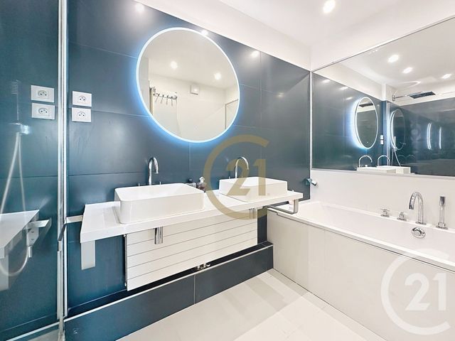 Appartement F5 à vendre - 5 pièces - 102.77 m2 - VERSAILLES - 78 - ILE-DE-FRANCE - Century 21 Fels Immobilier