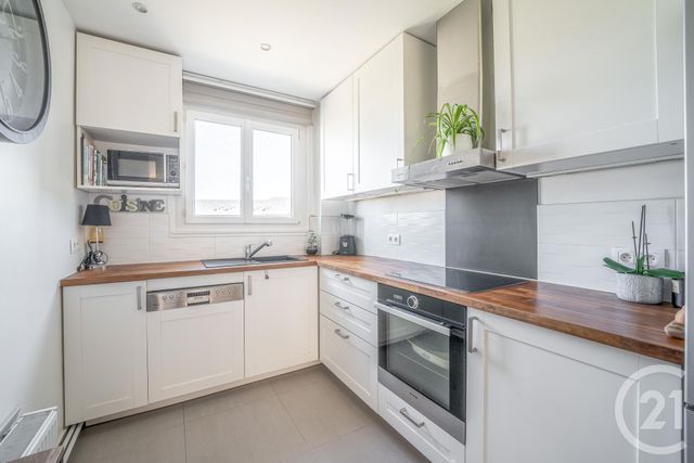 Appartement F3 à vendre - 3 pièces - 66.38 m2 - VERSAILLES - 78 - ILE-DE-FRANCE - Century 21 Fels Immobilier