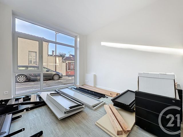 Appartement Local à vendre - 4 pièces - 61.09 m2 - VERSAILLES - 78 - ILE-DE-FRANCE - Century 21 Fels Immobilier