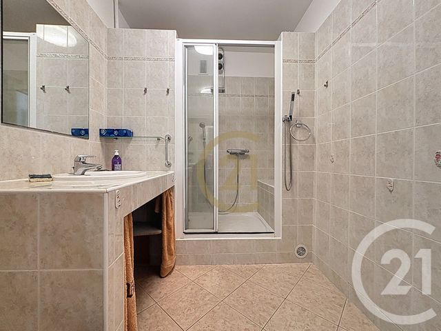 Appartement F3 à vendre - 5 pièces - 118.48 m2 - VERSAILLES - 78 - ILE-DE-FRANCE - Century 21 Fels Immobilier