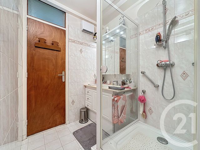 Appartement F3 à vendre - 3 pièces - 56.89 m2 - VERSAILLES - 78 - ILE-DE-FRANCE - Century 21 Fels Immobilier