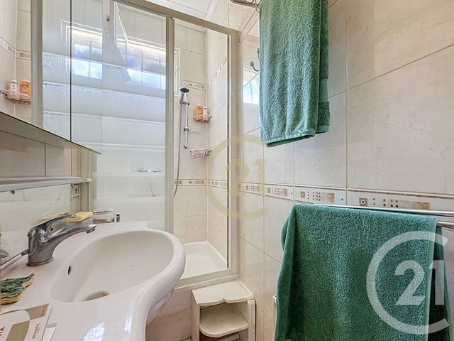 Appartement T3 à vendre - 3 pièces - 41.64 m2 - VIROFLAY - 78 - ILE-DE-FRANCE - Century 21 Fels Immobilier