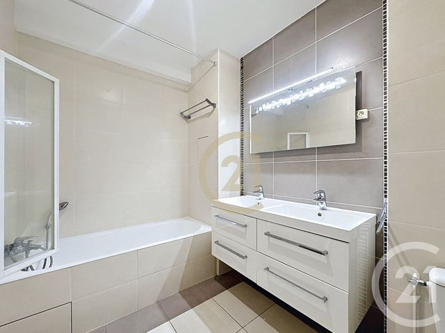 Appartement F4 à vendre - 5 pièces - 115.17 m2 - VERSAILLES - 78 - ILE-DE-FRANCE - Century 21 Fels Immobilier