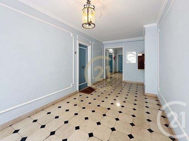 Appartement F5 à vendre - 5 pièces - 95.49 m2 - VERSAILLES - 78 - ILE-DE-FRANCE - Century 21 Fels Immobilier