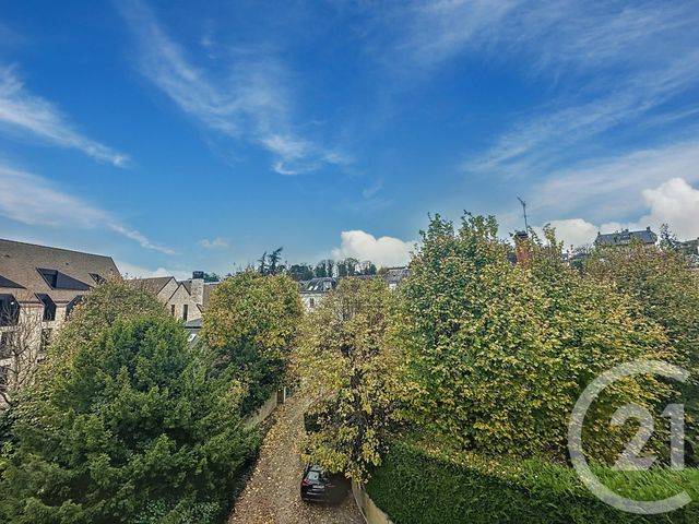 Appartement T2 à vendre - 2 pièces - 47.62 m2 - VERSAILLES - 78 - ILE-DE-FRANCE - Century 21 Fels Immobilier