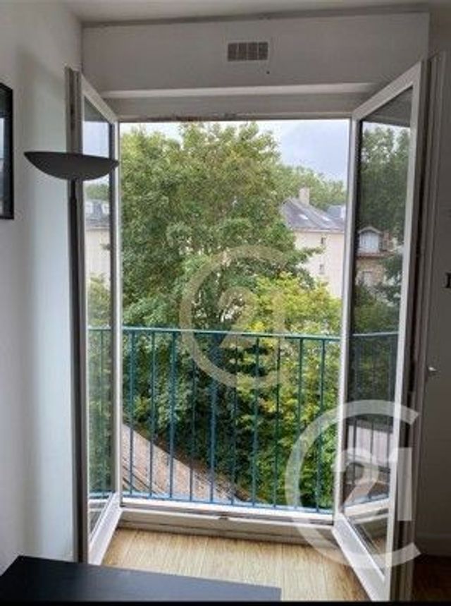 Appartement Chambre à vendre - 1 pièce - 11.86 m2 - VERSAILLES - 78 - ILE-DE-FRANCE - Century 21 Fels Immobilier