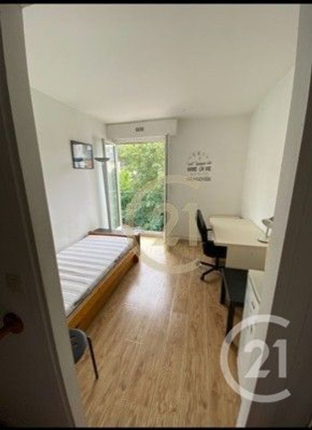 Appartement Chambre à vendre - 1 pièce - 11.86 m2 - VERSAILLES - 78 - ILE-DE-FRANCE - Century 21 Fels Immobilier