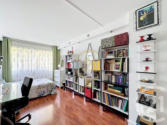 Appartement F4 à vendre - 4 pièces - 81.11 m2 - LE CHESNAY - 78 - ILE-DE-FRANCE - Century 21 Fels Immobilier