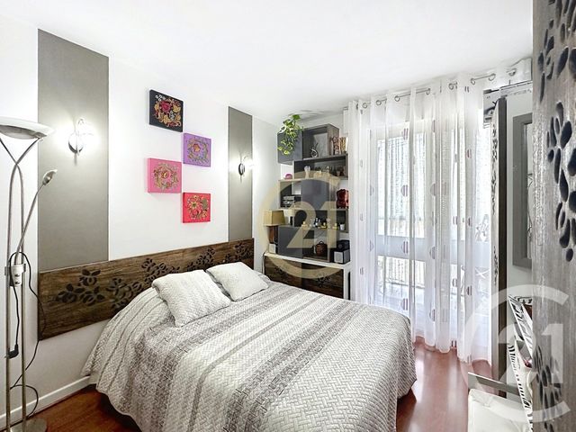 Appartement F4 à vendre - 4 pièces - 81.11 m2 - LE CHESNAY - 78 - ILE-DE-FRANCE - Century 21 Fels Immobilier