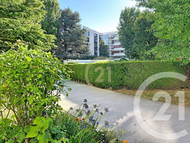 Appartement F4 à vendre - 4 pièces - 81.11 m2 - LE CHESNAY - 78 - ILE-DE-FRANCE - Century 21 Fels Immobilier