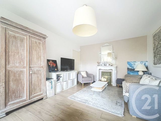 Appartement F4 à vendre - 4 pièces - 80.0 m2 - VERSAILLES - 78 - ILE-DE-FRANCE - Century 21 Fels Immobilier
