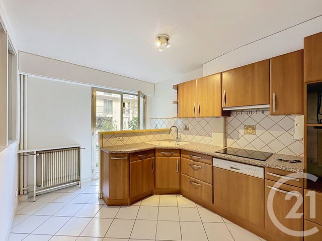 Appartement F5 à vendre - 4 pièces - 118.48 m2 - VERSAILLES - 78 - ILE-DE-FRANCE - Century 21 Fels Immobilier