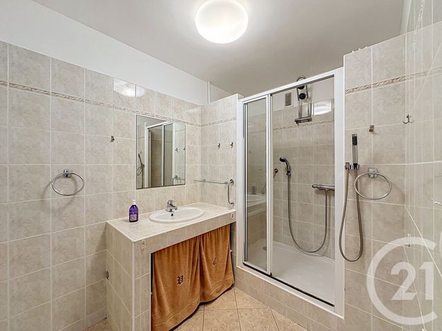 Appartement F5 à vendre - 4 pièces - 118.48 m2 - VERSAILLES - 78 - ILE-DE-FRANCE - Century 21 Fels Immobilier