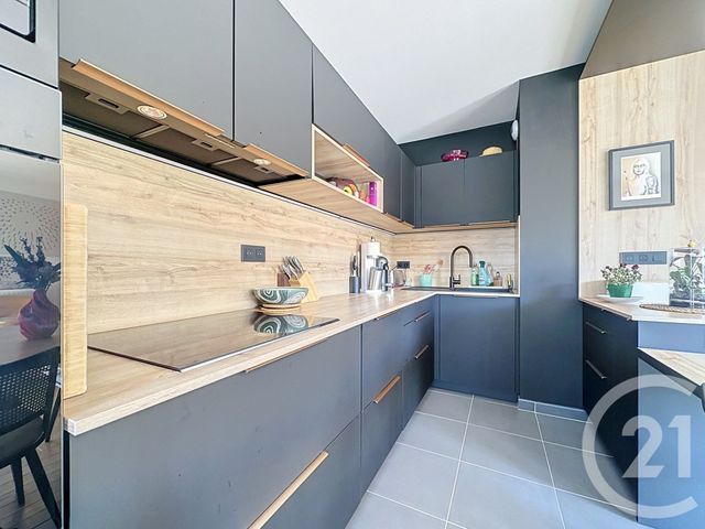 Appartement F5 à vendre - 5 pièces - 100.0 m2 - VERSAILLES - 78 - ILE-DE-FRANCE - Century 21 Fels Immobilier