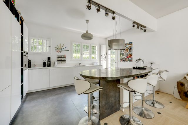 maison à vendre - 8 pièces - 250.0 m2 - VERSAILLES - 78 - ILE-DE-FRANCE - Century 21 Fels Immobilier