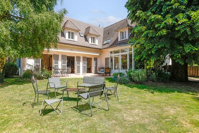 maison à vendre - 8 pièces - 250.0 m2 - VERSAILLES - 78 - ILE-DE-FRANCE - Century 21 Fels Immobilier