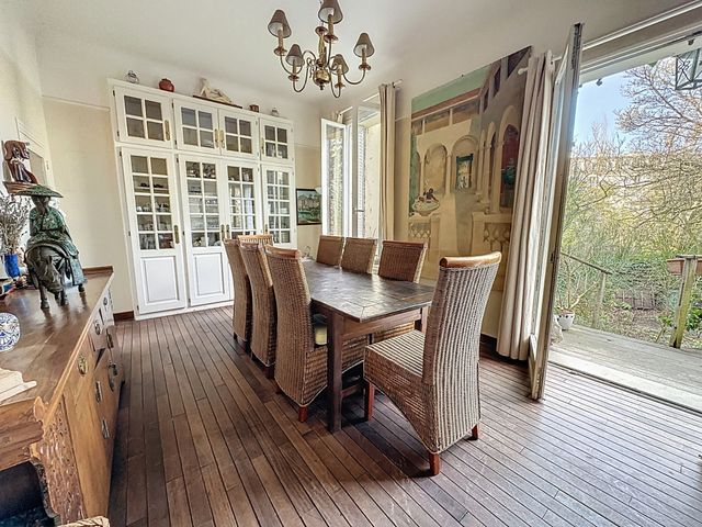 maison à vendre - 10 pièces - 233.0 m2 - VERSAILLES - 78 - ILE-DE-FRANCE - Century 21 Fels Immobilier